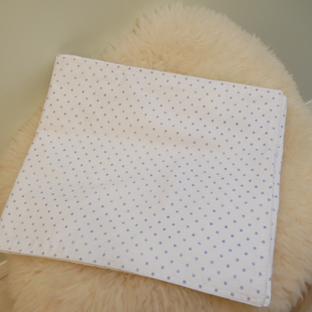 Tommy Hilfiger Polka Dot Tablerunner